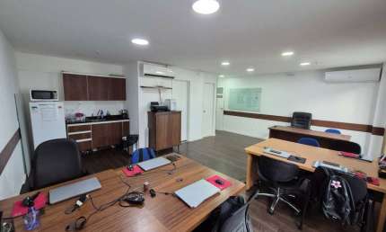 Sala comercial para alugar na Rua General Andrade Neves, São Domingos, Niterói