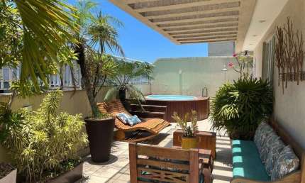 Cobertura à venda em Santa Rosa com piscina e 3 quartos
