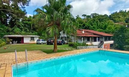 Sítio para Venda em Miguel Pereira, Vila Margarida, 8 dormitórios, 5 suítes, 6 banheiros, 3 vagas