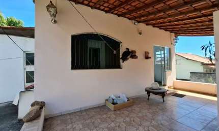 Casa para Venda em São Gonçalo, Jardim Nova República, 3 dormitórios, 1 suíte, 3 banheiros, 1 vaga