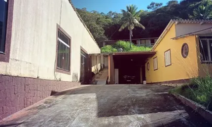 Galpão para Locação em Miguel Pereira, Lagoinha, 8 dormitórios, 2 suítes, 10 banheiros, 5 vagas