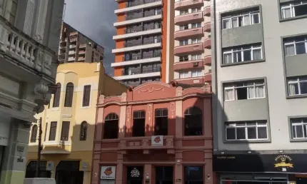 Studio Moderno no Centro – 31 – Ideal para Investidores!