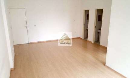 Sala comercial para alugar na Rua Geraldo Flausino Gomes, 78, Cidade Monções, São Paulo