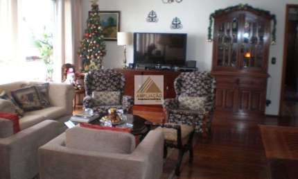 Apartamento 3 dormitórios, sendo 1 suíte. Excelente lazer no Morumbi.