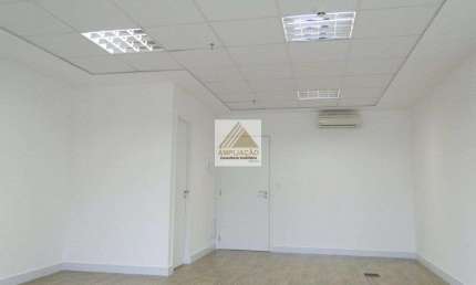 Barracão / Galpão / Depósito com 1 sala para alugar na Rua Aureliano Guimarães, 150, Parque Reboucas, São Paulo