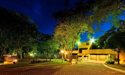 Casa em condomínio fechado com 5 quartos à venda na Avenida Gil de Abreu Souza, Royal Park Residence, Londrina por R$ 4.500.000