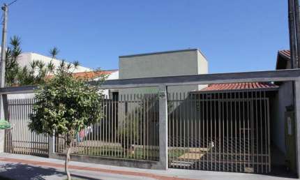 Casa com 3 quartos à venda na Avenida Presidente Abraham Lincoln, Cafezal, Londrina por R$ 370.000
