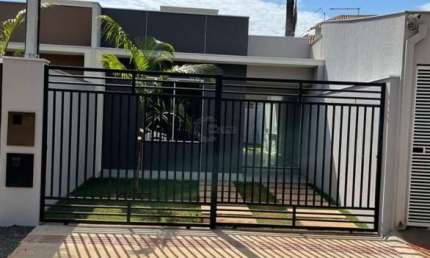 Casa com 2 quartos à venda na Rua Gabriel Tanios Iasbik, Califórnia, Londrina por R$ 320.000