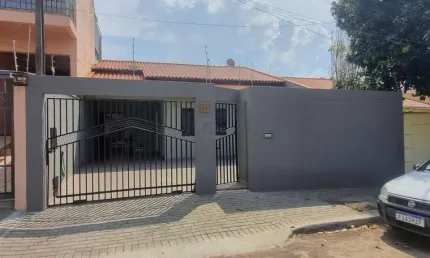 Casa com 3 quartos à venda na Rua José Francisco Machado, Oriente, Londrina por R$ 550.000