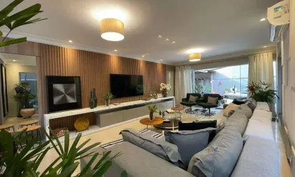 Casa em condomínio fechado com 3 quartos à venda na Avenida Gil de Abreu Souza, Condomínio Royal Forest, Londrina por R$ 2.200.000
