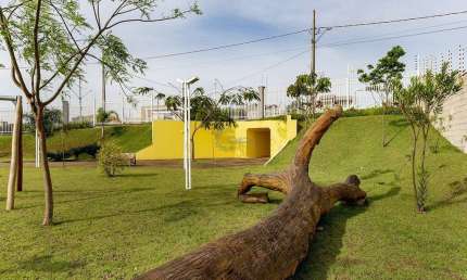 Casa em condomínio fechado com 3 quartos à venda na Rua Oceano Pacífico, Loteamento Morada das Flores, Cambé por R$ 950.000
