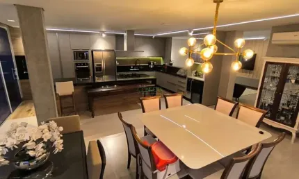 Casa com 3 quartos à venda na Rua Carolina, Quebec, Londrina por R$ 1.790.000
