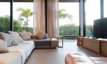 Casa em condomínio fechado com 3 quartos à venda na Avenida Gil de Abreu Souza, Condomínio Royal Forest, Londrina por R$ 3.700.000