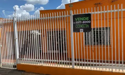 Casa com 3 quartos à venda na Rua Cristiano Machado, Bancários, Londrina por R$ 550.000