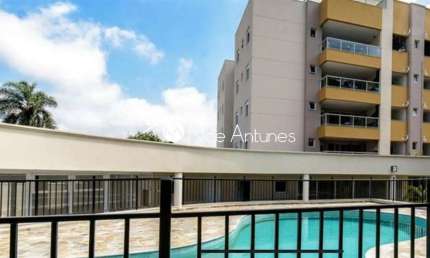 Apartamento 146 m2, com ampla varanda gourmet! Excelente localização, vista incrível com muito verde