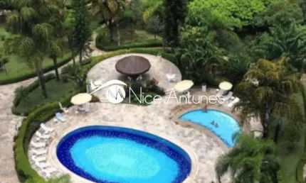Apartamento com 166 M2 , 3 dormitórios, 2 vagas de garagens paralelas, condomínio do lazer de clube.