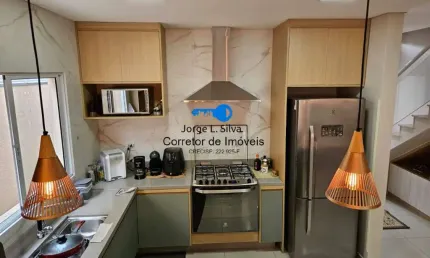 Sobrado 175m2 AT  112,19m2 AC  3 Dormitórios 1 Suíte Vaga 2 Carros !