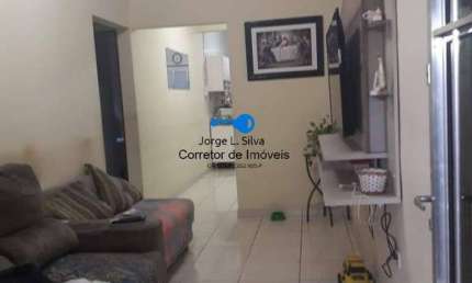Casa térrea em Jordanésia 2 Dormitórios 1 Suíte 2 Vagas  70m2 A/C !