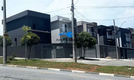 3 Sobrados  de 2 Dormitórios 2 Suítes garagem 2 ou 3 carros Portal 3 !