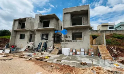 Sobrados de Alto Padrão em Condominio Fechado Portal dos Ipês 3!