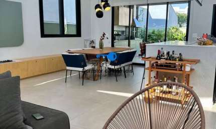 Linda Casa Térrea Mobilia no Residencial Itahyê  3 Amplas Suítes !