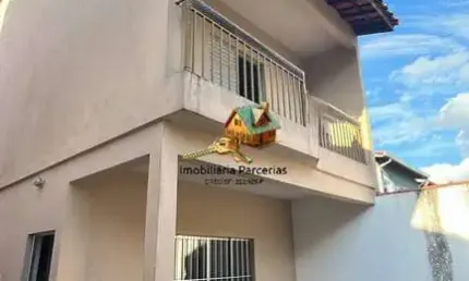 Casa de 3 Dormitórios 2 WC -  6 vagas de carro 120m2 Construído no Portal 1