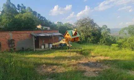 Chácara Ponunduva  2363m2  casa de 3 cômodos para acabar árvores frutíferas