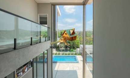 Sobrado de Alto Padrão New Ville  265m2 3 Suítes com Closet - Piscina !