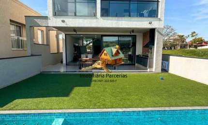 Casa imponente  New Ville  410m2 - 3 Suítes com Closet - Piscina !