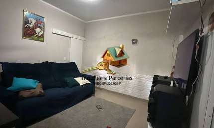 Terreno com  5 casas para renda garagem 2 carros coberta Pq. doa Monteiros