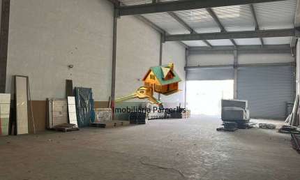 Galpão Comercial com 480m2 Coberto +300m2 aberto fundos na Av. Tenente !