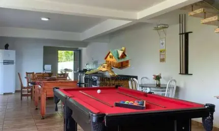Belíssima Chácara em Atibaia com 2.500m2 em Condomínio Fechado !