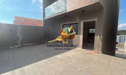 2 Sobrados Lindos 3 Dormitórios com varanda 1 Suíte 2 Vagas com Piscina!