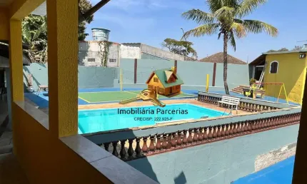 Belíssima Chácara com 2.950m2 no Parque Sinai Santana de Parnaíba a venda !