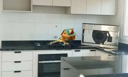 Sobrado 3 Dormitórios 1 Suíte 2 vagas Locação Portal dos Ipês 3