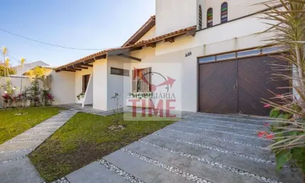Sobrado com 3 dormitórios à venda, 220 m² por r$ 1.149.000,00 - uberaba - curitiba/pr