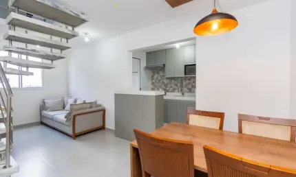 Cobertura com 2 dormitórios à venda, 109 m² por R$ 530.000,00 - Xaxim - Curitiba/PR