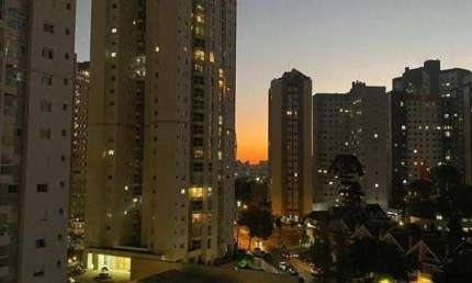 Apartamento no Cristo Rei com 2 quartos - 49 m² - 1 vaga - - Curitiba/PR