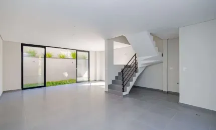 Sobrado com 3 dormitórios à venda, 108 m² - Santa Cândida - Curitiba/PR