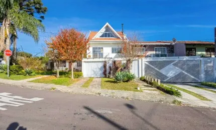 Sobrado com 4 dormitórios à venda, 185 m² por R$ 844.900,00 - Pilarzinho - Curitiba/PR
