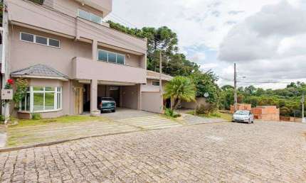 Sobrado com 3 dormitórios à venda, 250 m² por R$ 779.000,00 - Santa Cândida - Curitiba/PR