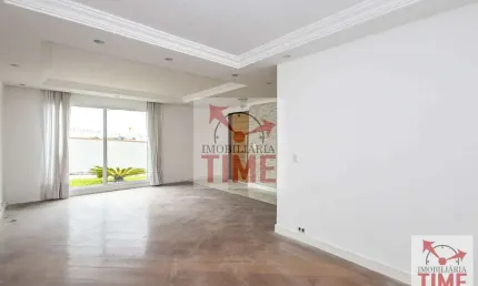 Sobrado com 3 dormitórios (2 suítes) no santa cândida – closet, banheira e espaço gourmet