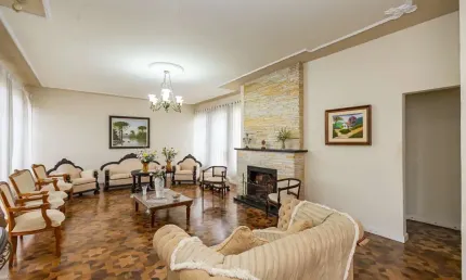 Casa térrea 3 dormitórios à venda no Jardim Botânico