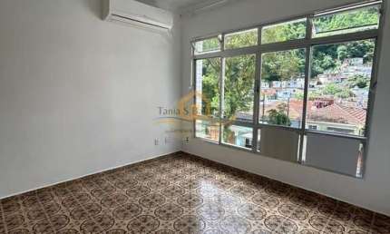 Apartamento de Frente - Bairro Marapé, em Santos/SP.