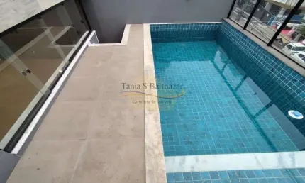 Casa sobreposta alta duplex com piscina, churrasqueira e vista mar