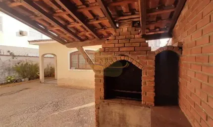 Casa isolada térrea com 3 dormitórios sendo 1 suíte com edícula e churrasqueira  à venda - jardim guassu - são vicente/sp