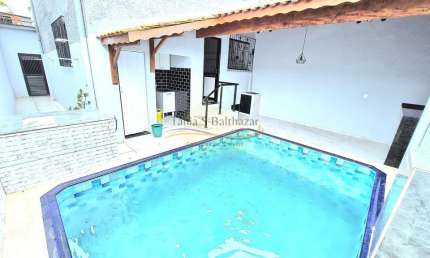 Sobrado Reformado e Modernizado com Piscina  - Centro - São Vicente