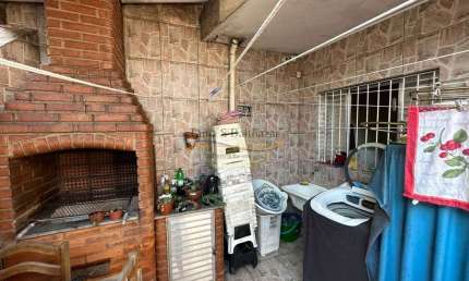 Casa com  Churrasqueira e 3 Dormitórios à venda - Parque Bitaru - São Vicente/SP