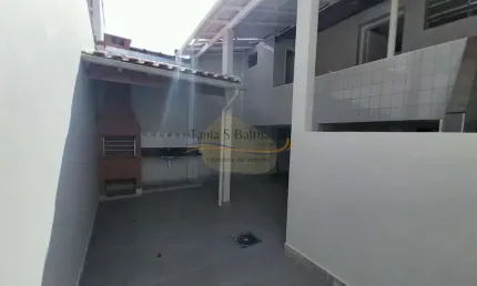Sobrado reformado - bairro campo grande - santos/sp.