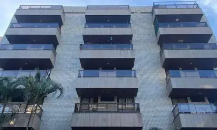 Oportunidade! Apartamento a uma quadra da Praia do Forte!